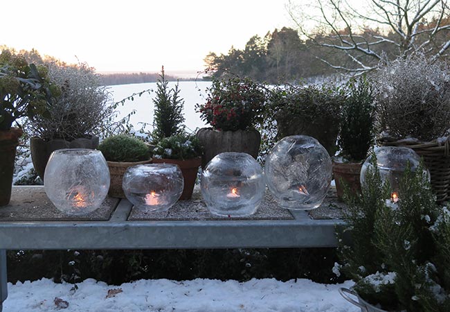 Islygterne ligner det fineste krystalglas og lyser så smukt op i vintermørket.