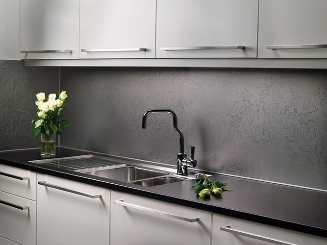 Fibo Trespo Kitchen Board er veggplater som er spesialtilpasset kjøkkenets sprutsone.