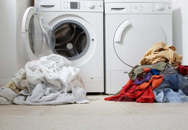 Derfor bør du at bruge flydende vaskemiddel til din hvide vask | idényt