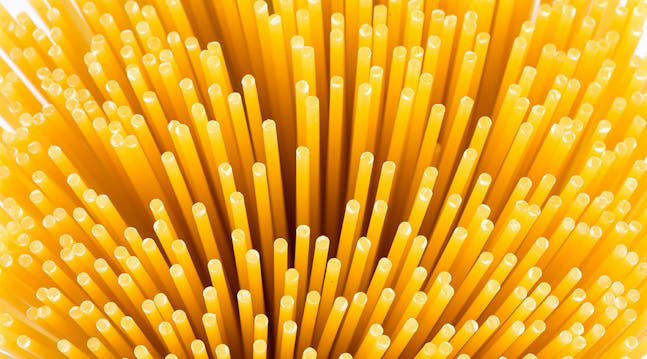 spagetti til å tenne lys