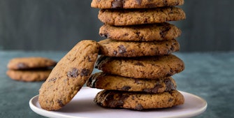 Opskrift på cookies med chokolade