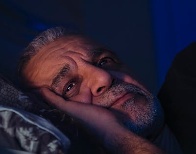 En søvnløs ældre mand